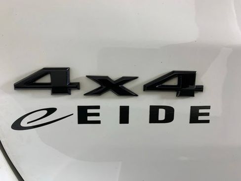 Used 2020 Jeep Grand Cherokee Altitude AWD/4WD image 37