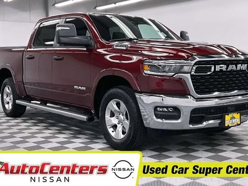 Used 2025 RAM 1500 Big Horn AWD/4WD image 1
