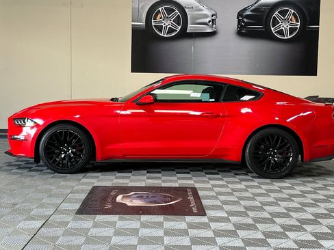 Used 2018 Ford Mustang Coupe image 7