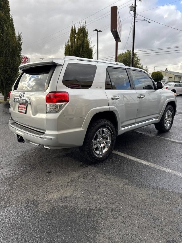 Used 2012 Toyota 4Runner Limited AWD/4WD image 5