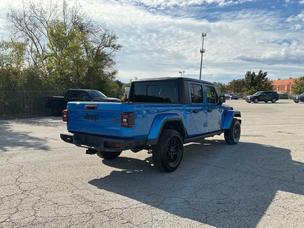 Used 2024 Jeep Gladiator Sport AWD/4WD image 5