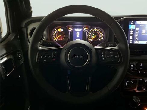 Used 2024 Jeep Wrangler Unlimited Sport AWD/4WD image 16