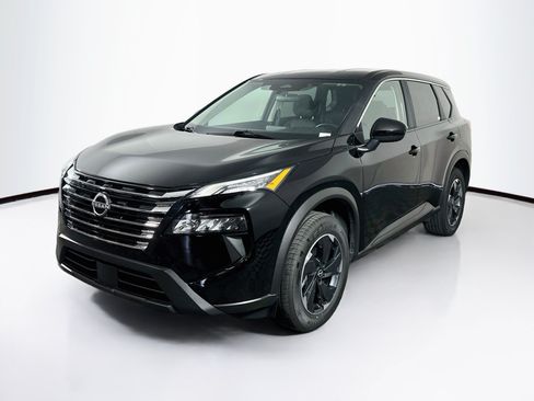 Used 2025 Nissan Rogue SV AWD/4WD image 3