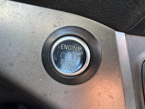 Used 2019 Ford Escape SE image 21