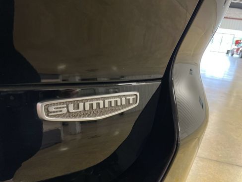 Used 2022 Jeep Grand Cherokee L Summit AWD/4WD image 34