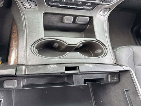 Used 2020 Chevrolet Tahoe LT image 26