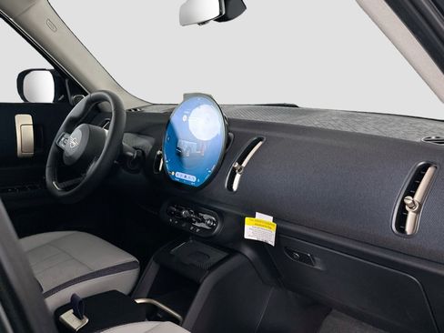 Certified 2025 MINI Cooper Countryman SE image 27