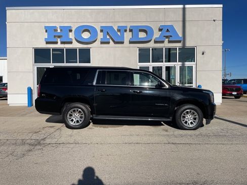 Used 2018 GMC Yukon XL SLT image 4