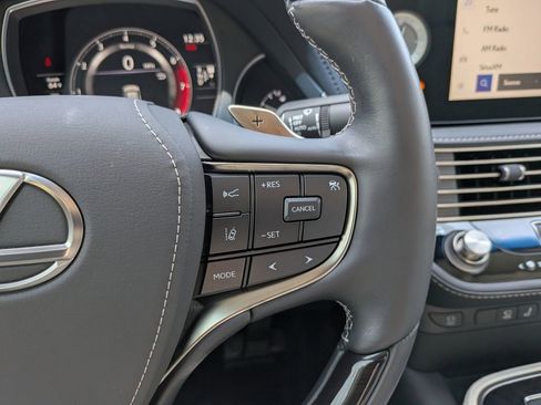 Used 2023 Lexus LS 500 w/ Interior Upgrade Package image 15