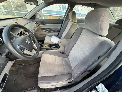 Used 2010 Honda Accord LX-P image 10