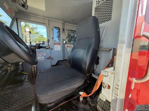 Used 2016 RAM 5500 Tradesman w/ Chrome Appearance Group RWD image 12