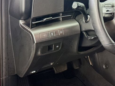 Used 2024 Hyundai Kona SEL AWD/4WD image 17