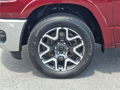 Used 2025 RAM 1500 Laramie AWD/4WD image 8