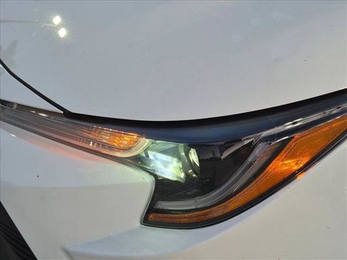 Certified 2024 Toyota Corolla LE FWD image 10
