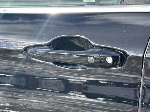 Used 2022 Mitsubishi Outlander SE image 13