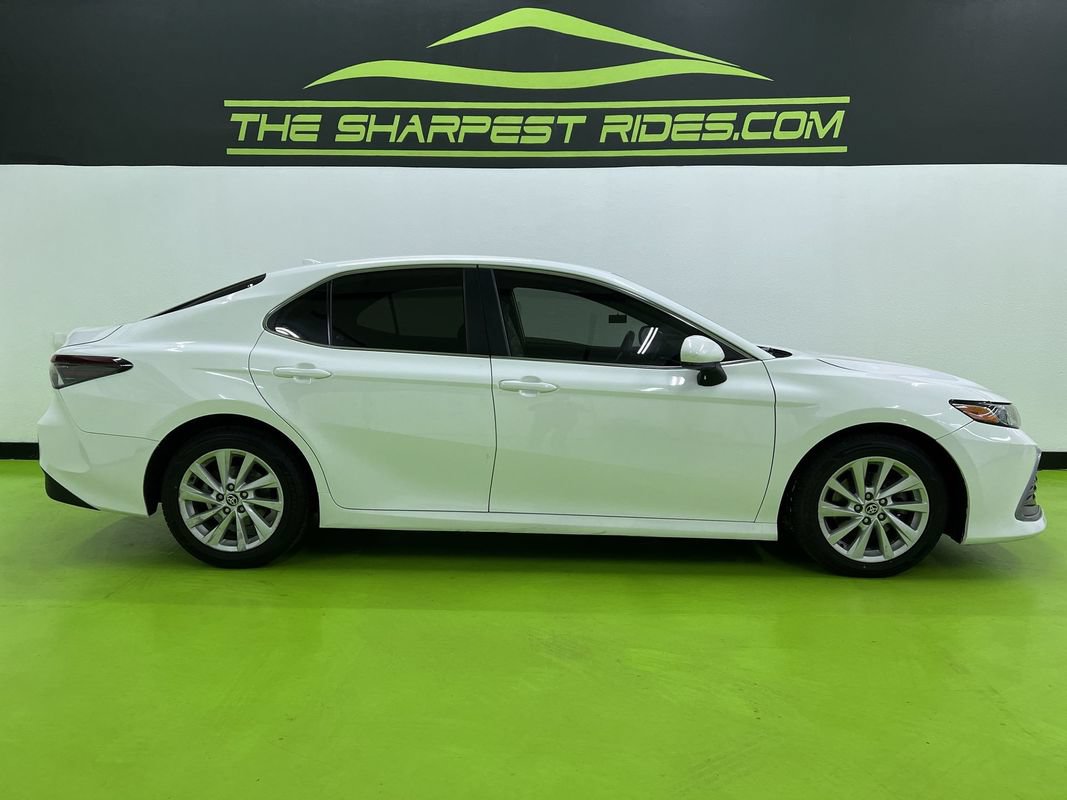 Used 2022 Toyota Camry LE FWD image 11