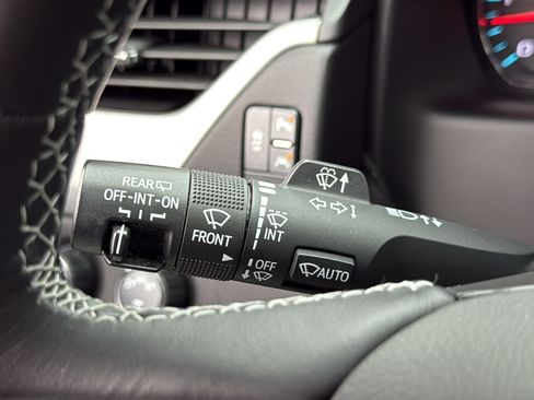 Used 2020 GMC Yukon SLT image 16