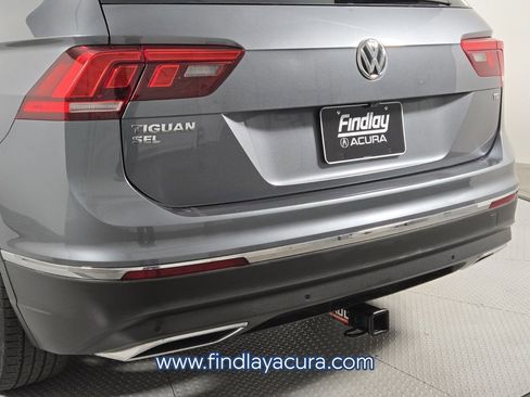 Used 2018 Volkswagen Tiguan SEL Premium image 6