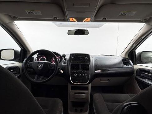Used 2015 RAM C/V Tradesman FWD image 24