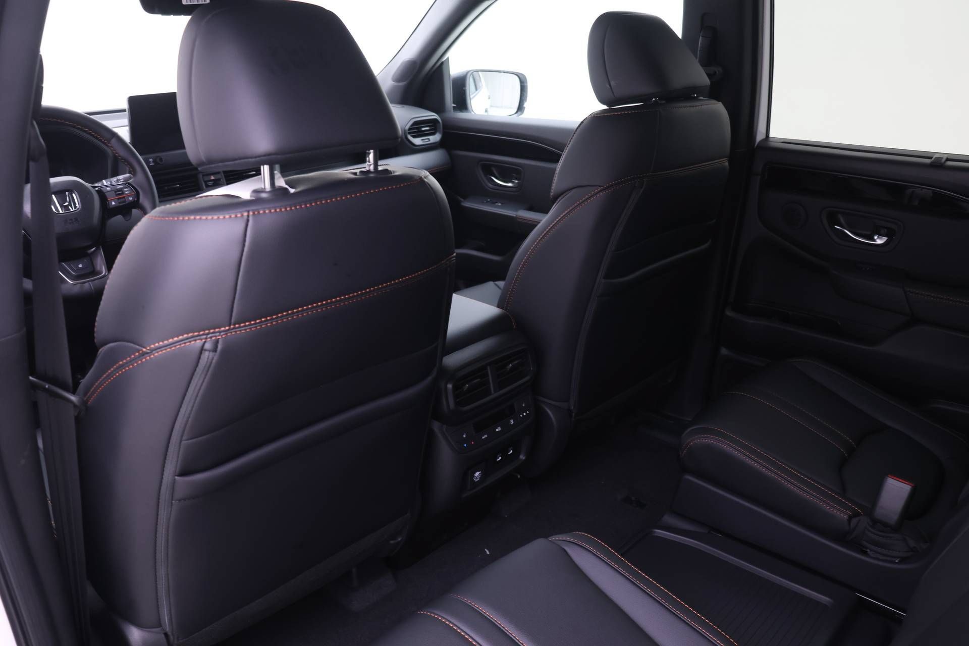 Used 2026 Honda Pilot TrailSport image 11