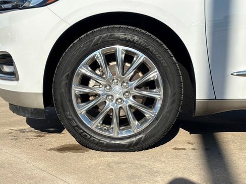 Used 2020 Buick Enclave Essence w/ Sound and Sites Package image 13