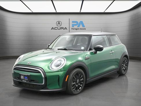 Used 2022 MINI Cooper 2-Door Hardtop image 1