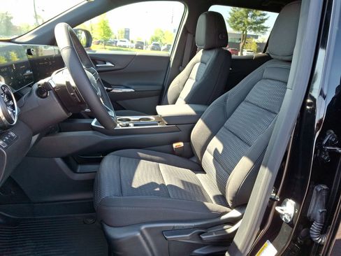 New 2026 Chevrolet Equinox LT w/ Safety and Technology Package AWD/4WD image 14
