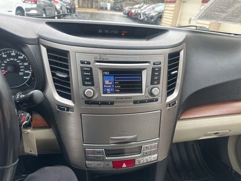 Used 2013 Subaru Outback 2.5i Limited w/ Moonroof Pkg image 7