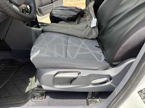 Used 2010 Ford Transit Connect XLT FWD image 35