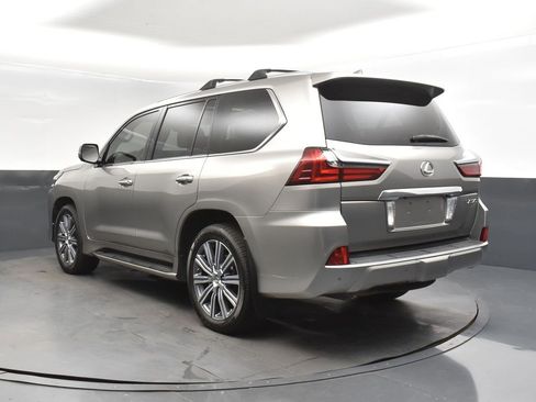 Used 2017 Lexus LX 570 4WD image 5