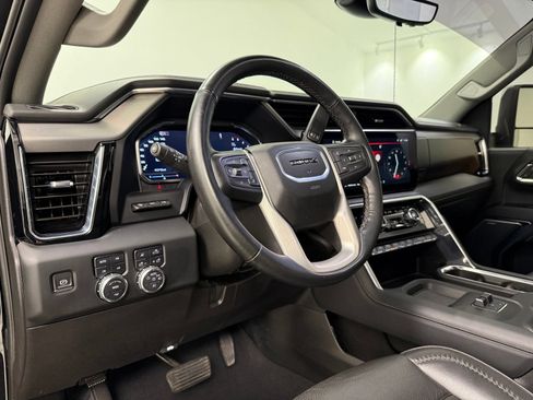 Used 2024 GMC Sierra 2500 Denali w/ Denali Reserve Package AWD/4WD image 16