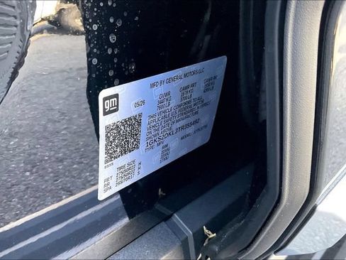 New 2026 GMC Yukon Denali w/ Denali Reserve Package AWD/4WD image 14