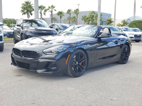 Used 2024 BMW Z4 M40i w/ Premium Package image 3