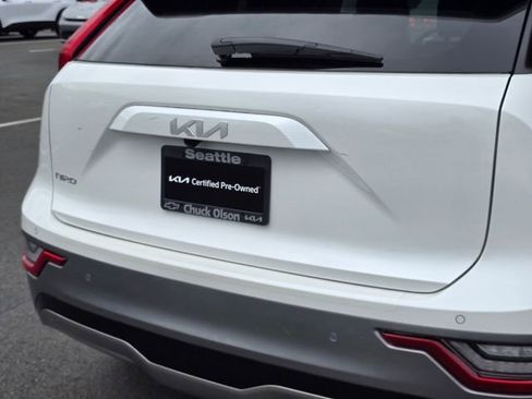 Certified 2024 Kia Niro Wave w/ Wave Preserve Package FWD image 16