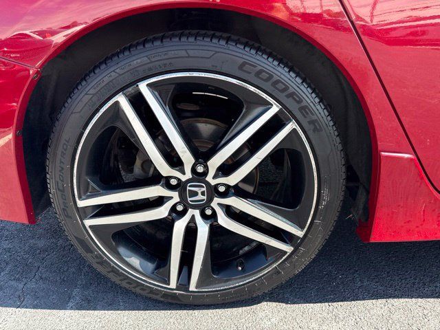Used 2016 Honda Accord Sport image 9