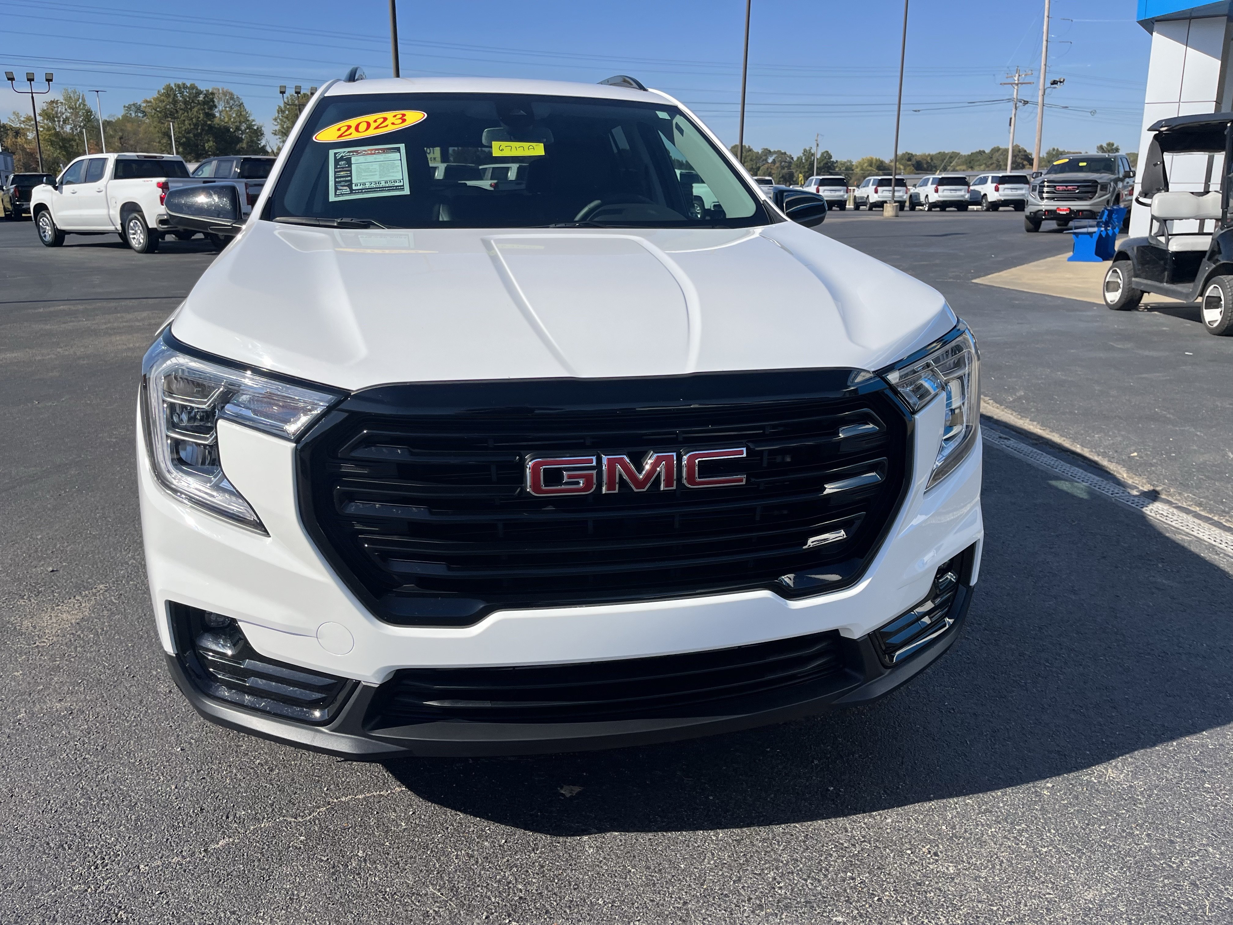 Used 2023 GMC Terrain SLT w/ Infotainment Package II FWD image 6