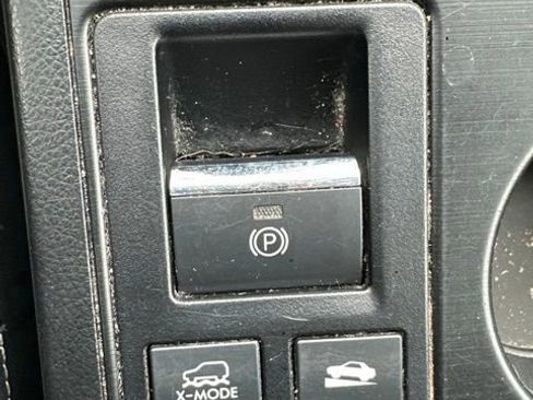 Used 2018 Subaru Outback 3.6R Limited AWD/4WD image 14