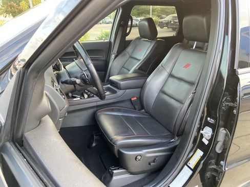 Used 2025 Dodge Durango GT AWD/4WD image 18