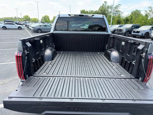 Used 2024 Toyota Tundra Platinum w/ TRD Off-Road Package AWD/4WD image 33
