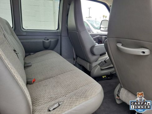 Used 2025 Chevrolet Express 3500 LT w/ LT Preferred Equipment Group RWD image 12