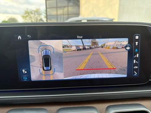 Used 2024 Mercedes-Benz GLE 350 4MATIC image 10