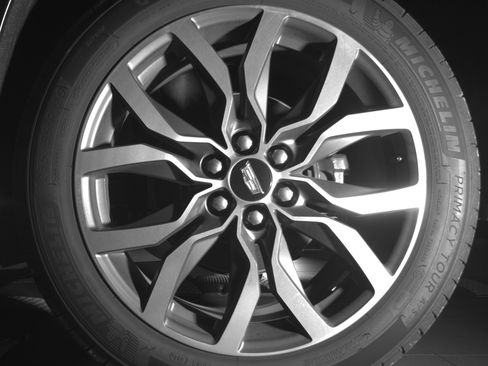 Used 2023 Cadillac XT6 Sport w/ Technology Package AWD/4WD image 11