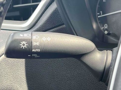 Certified 2023 Toyota Corolla Cross LE w/ Moonroof Package image 23