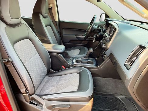 Used 2021 Chevrolet Colorado Z71 image 26