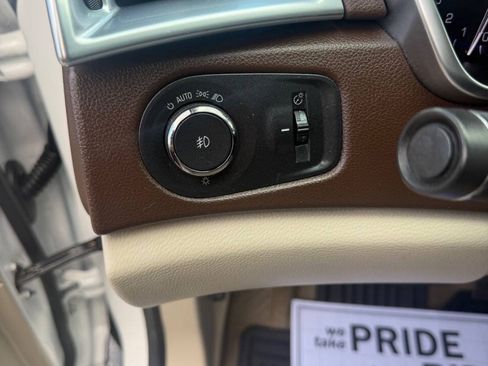 Used 2015 Cadillac SRX Performance w/ Driver Awareness Package AWD/4WD image 21