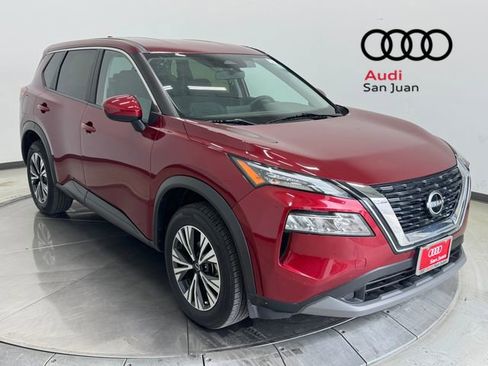 Used 2023 Nissan Rogue SV image 1