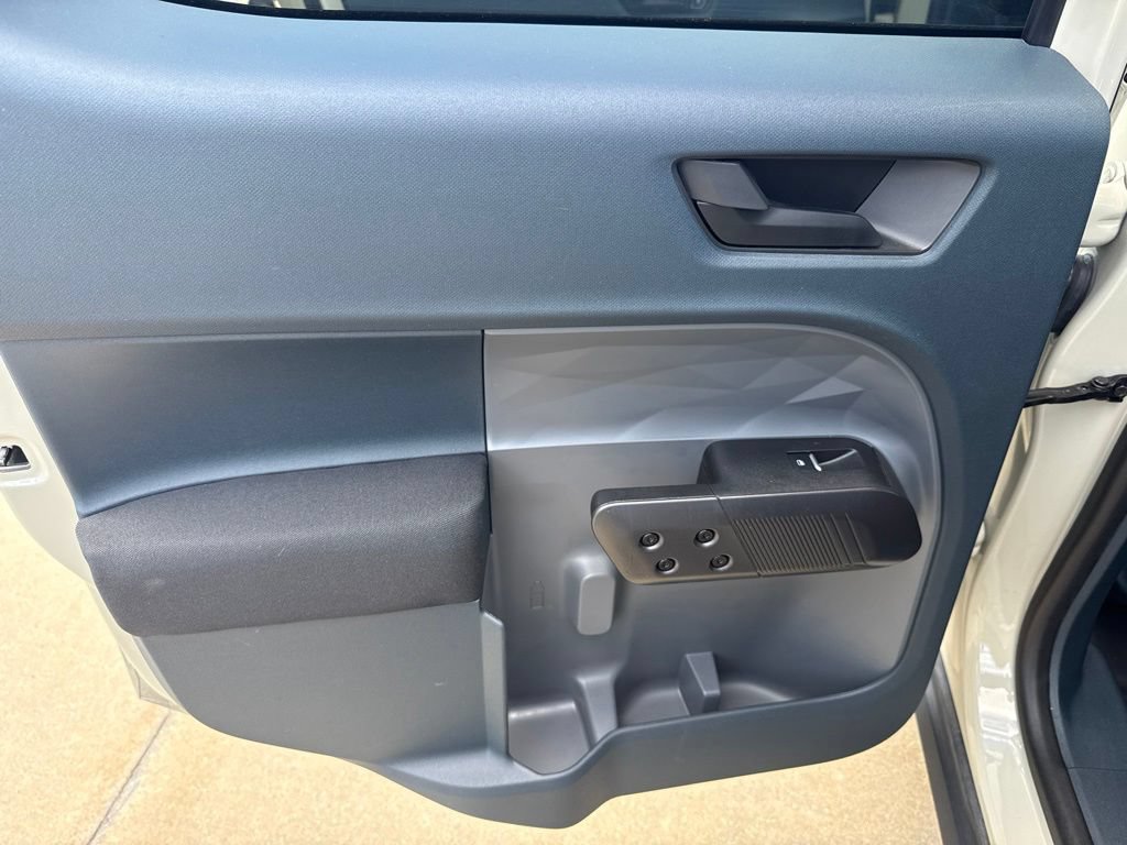 Used 2025 Ford Maverick XL FWD image 9
