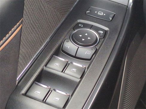 Certified 2024 Ford F250 Platinum image 23