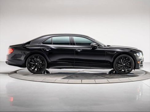 Used 2021 Bentley Flying Spur V8 image 6