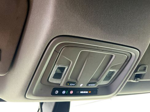 Used 2020 Chevrolet Silverado 1500 Custom w/ Custom Value Package image 22